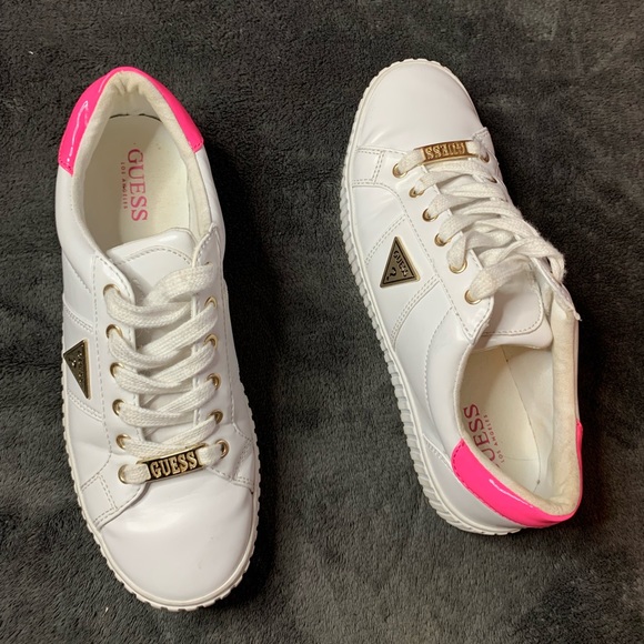 White and Pink GUESS Sneakers Size 8 in Womens - Picture 4 of 5